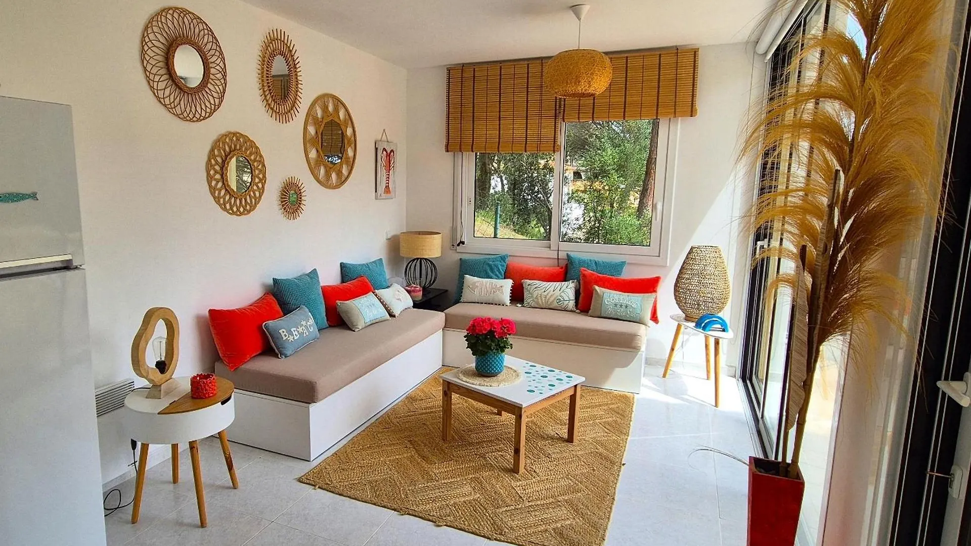 Casita Del\'Esquirol의 연락처